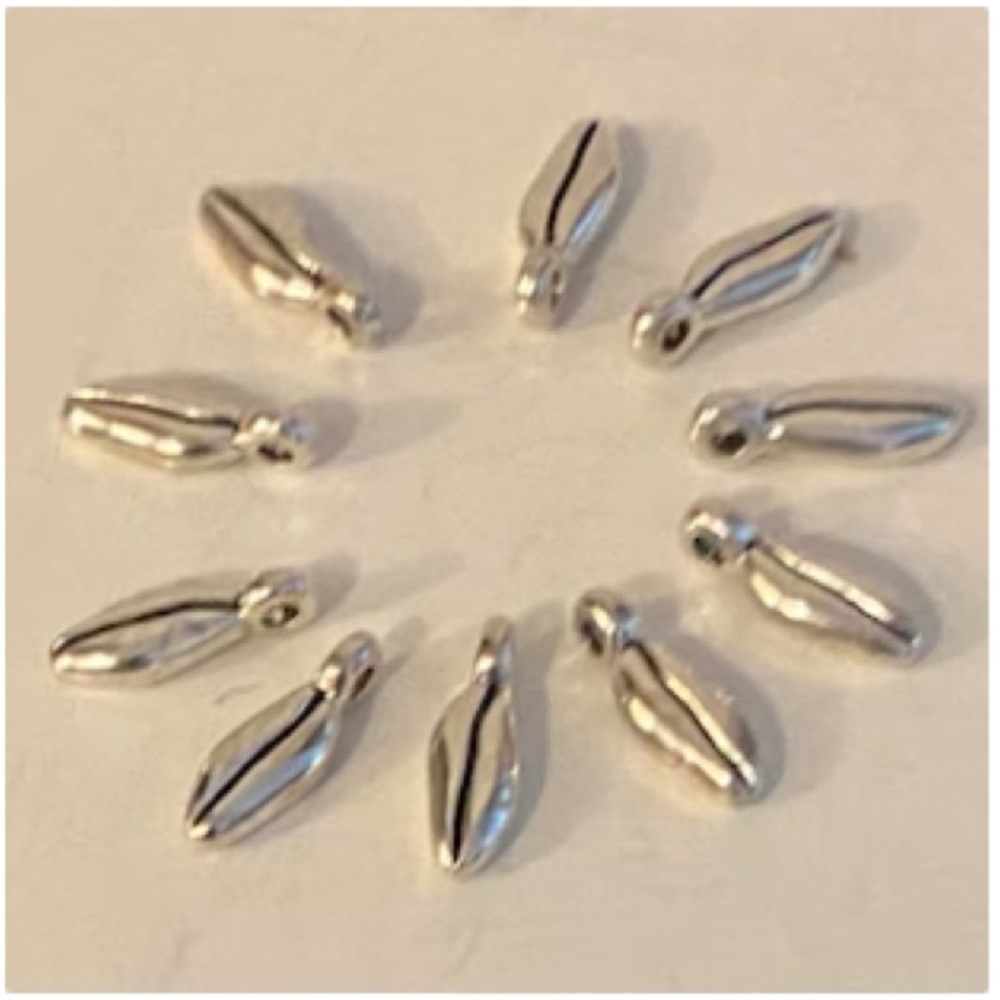 NEW Cowrie shell beads